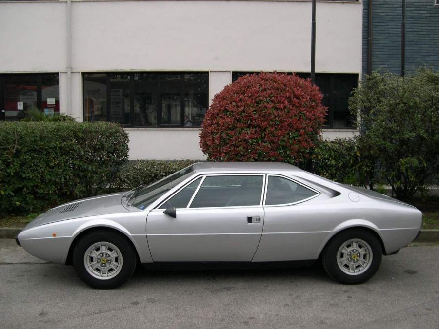  Ferrari 308 GT4 1975 года  (фото 14 из 35)